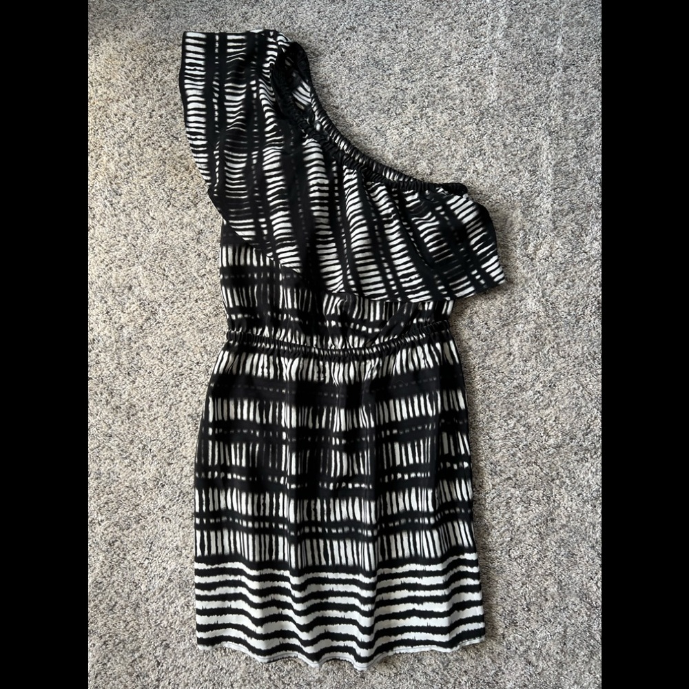 Express Off-Shoulder Dress